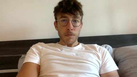 Snapshot of skyisthelimit1995 chatting on 11/30/25, 08:51 skyisthelimit1995 online show from 11/30/25, 08:51