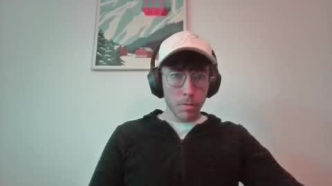 Snapshot of skyisthelimit1995 chatting on 12/03/25, 01:20 skyisthelimit1995 online show from 12/03/25, 01:20