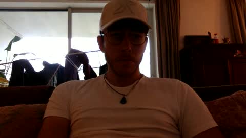 Snapshot of skyisthelimit1995 chatting on 12/14/25, 10:09 skyisthelimit1995 online show from 12/14/25, 10:09