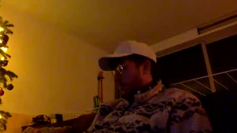 skyisthelimit1995 online show from 12/18/25, 04:57