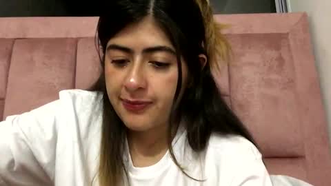 Snapshot of skyler1195 chatting on 11/06/25, 02:12 Skyler online show from 11/06/25, 02:12