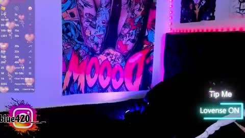 blue online show from 12/14/25, 08:57