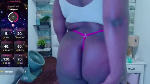 Snapshot of skyler_naomi chatting on 05/20/26, 02:45 skyler_naomi online show from 05/20/26, 02:45