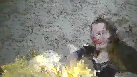 Skyler online show from 02/15/25, 01:21