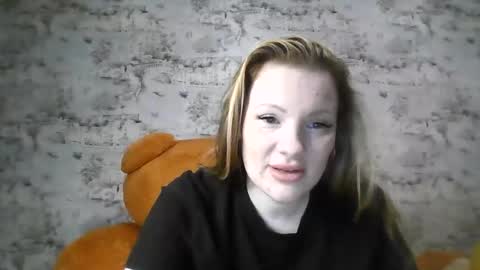 Skyler online show from 12/02/25, 03:29