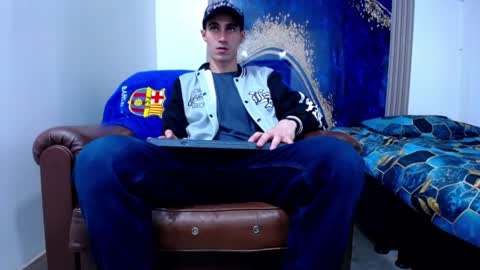 Snapshot of skyler_wild chatting on 04/22/26, 12:24 Skyler online show from 04/22/26, 12:24