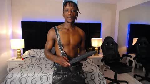 SKYLERBIGXXX online show from 04/15/26, 04:41