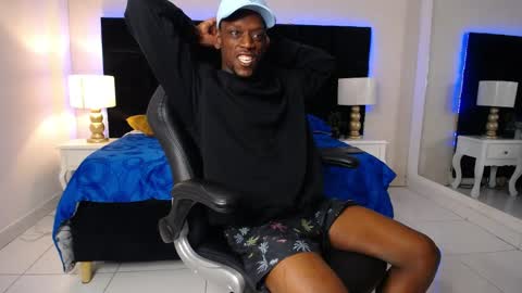 SKYLERBIGXXX online show from 04/21/26, 04:19