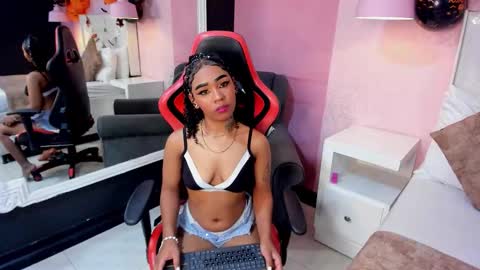 skylerbloom online show from 10/24/25, 03:36