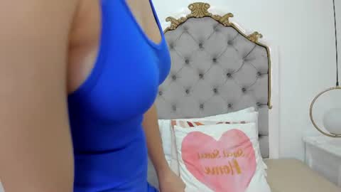 Snapshot of skylerwhite02 chatting on 06/22/26, 03:25 Skyler online show from 06/22/26, 03:25