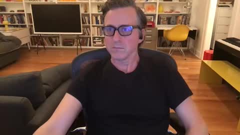 Snapshot of skyline3371 chatting on 12/09/24, 05:29 Skyline3371 online show from 12/09/24, 05:29