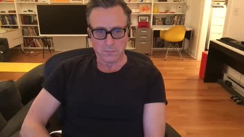 Snapshot of skyline3371 chatting on 01/08/25, 04:44 Skyline3371 online show from 01/08/25, 04:44