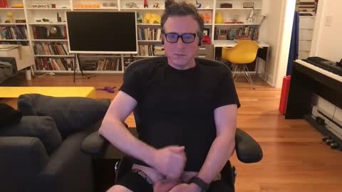 Snapshot of skyline3371 chatting on 02/19/25, 05:38 Skyline3371 online show from 02/19/25, 05:38