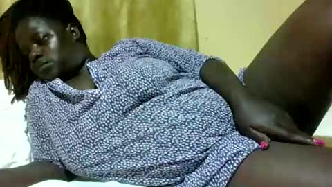 skyra1 online show from 01/18/25, 06:43