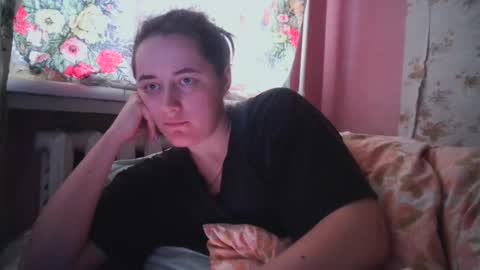 Snapshot of skyressie333 chatting on 12/31/24, 01:41 skyressie333 online show from 12/31/24, 01:41
