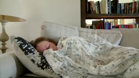 Sky Winters online show from 10/26/25, 06:14