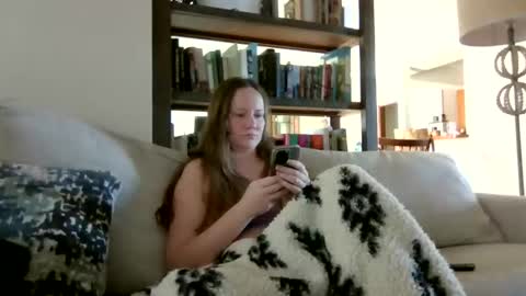 Sky Winters online show from 11/04/25, 04:28