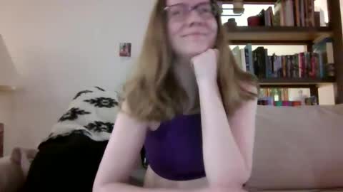 Sky Winters online show from 04/05/26, 02:47