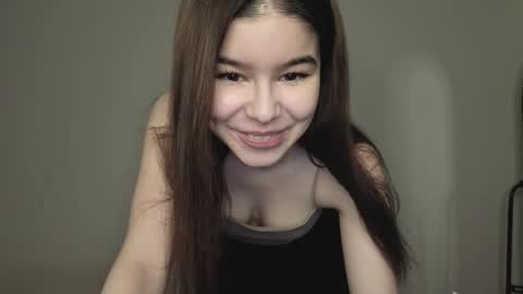 Snapshot of sladkoezka chatting on 10/03/25, 04:59 Katya online show from 10/03/25, 04:59