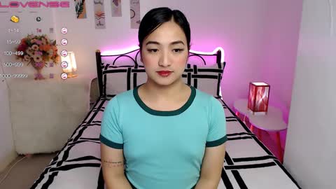 Queen Cyrine online show from 12/24/24, 05:05