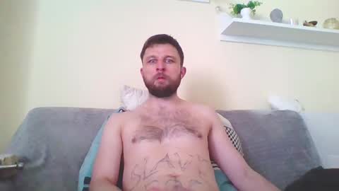 Snapshot of slaveboy32bi chatting on 03/01/25, 12:34 slave boy perwers bdsmFEMDOM online show from 03/01/25, 12:34