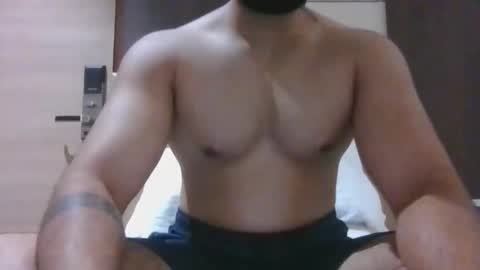 Snapshot of slaveboy_9 chatting on 11/12/25, 05:24 Lucifer online show from 11/12/25, 05:24