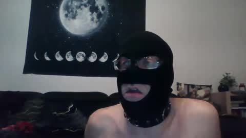 Snapshot of slaveforgodess chatting on 10/22/25, 08:30 slaveforgodess online show from 10/22/25, 08:30