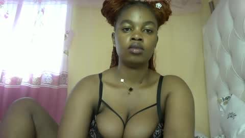 Snapshot of slayslay002 chatting on 01/02/25, 11:52 Rose online show from 01/02/25, 11:52