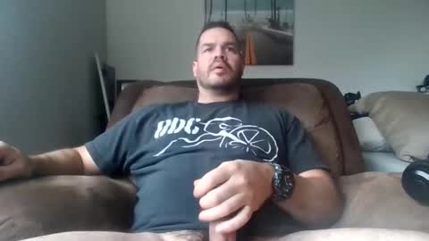 Snapshot of sleeplikeevil88 chatting on 03/28/26, 04:28 sleeplikeevil88 online show from 03/28/26, 04:28