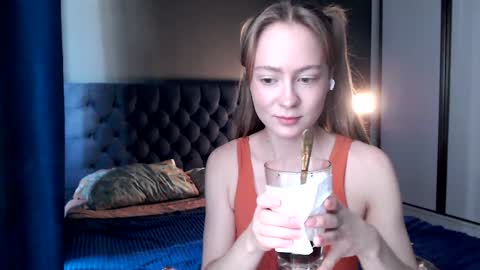 Slemgem Amy  friends online show from 10/24/25, 08:11