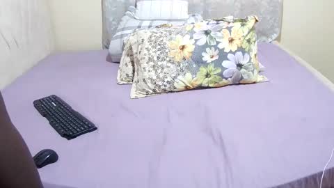 slender_sweetbabe online show from 03/09/26, 07:45