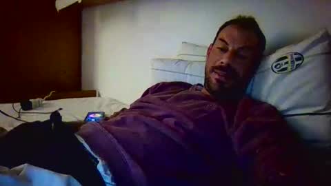 Snapshot of slevin1983 chatting on 12/10/24, 07:43 slevin online show from 12/10/24, 07:43