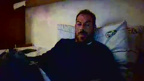 Snapshot of slevin1983 chatting on 12/13/24, 05:43 slevin online show from 12/13/24, 05:43