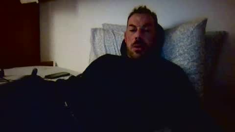 Snapshot of slevin1983 chatting on 02/09/25, 11:57 slevin online show from 02/09/25, 11:57