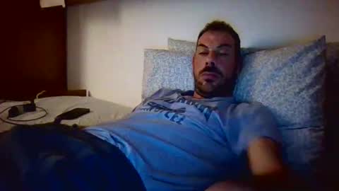 Snapshot of slevin1983 chatting on 02/12/25, 08:18 slevin online show from 02/12/25, 08:18