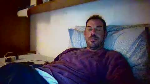 Snapshot of slevin1983 chatting on 03/02/25, 03:37 slevin online show from 03/02/25, 03:37