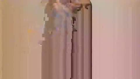 Snapshot of slhendyman chatting on 11/14/25, 11:02 slhendyman online show from 11/14/25, 11:02