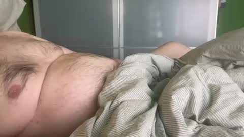 Snapshot of slice5 chatting on 03/22/26, 01:47 slice5 online show from 03/22/26, 01:47