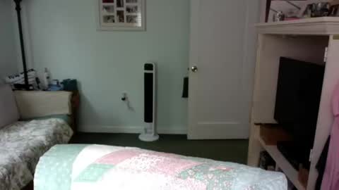 slick50000 online show from 09/16/25, 06:42