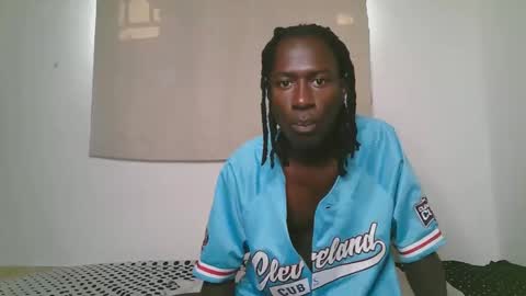 Snapshot of slim_babe2 chatting on 11/16/25, 05:13 kayz online show from 11/16/25, 05:13