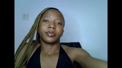 Snapshot of slim_ebonypet chatting on 06/17/26, 02:29 Crystal online show from 06/17/26, 02:29