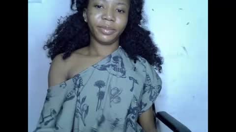 Snapshot of slim_ebonypet chatting on 08/01/26, 08:35 Crystal online show from 08/01/26, 08:35