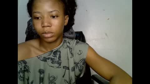 Snapshot of slim_ebonypet chatting on 08/06/26, 12:07 Crystal online show from 08/06/26, 12:07