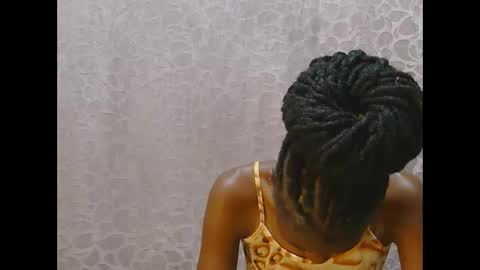 slim_girl01 online show from 01/28/25, 04:52