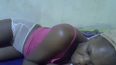 Snapshot of slim_girl3 chatting on 03/07/25, 03:51 slim_girl3 online show from 03/07/25, 03:51