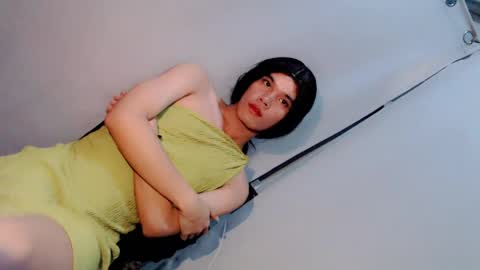 slim_nathalia online show from 04/22/26, 04:59