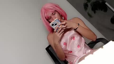 slim_nathalia online show from 04/28/26, 10:09