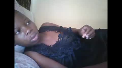 slim_petite_ebony online show from 12/13/24, 07:47