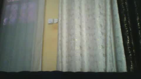 slim_petite_ebony online show from 03/25/26, 08:09