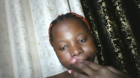 Snapshot of slim_petite_ebony chatting on 06/17/26, 07:15 slim_petite_ebony online show from 06/17/26, 07:15